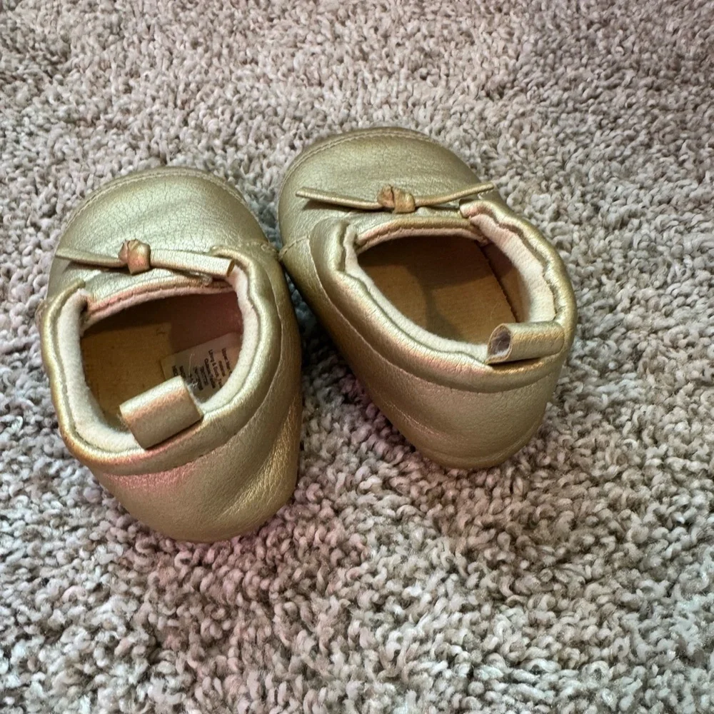 Baby Moccasins slip on shoes Gold Moccasins Metalic slippers size 9-12 months